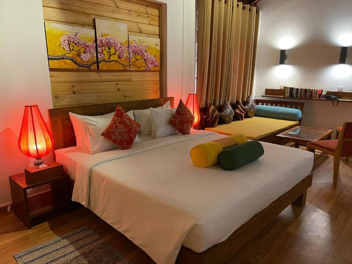 Rockside Cabanas Hotel Unawatuna Ngoại thất bức ảnh