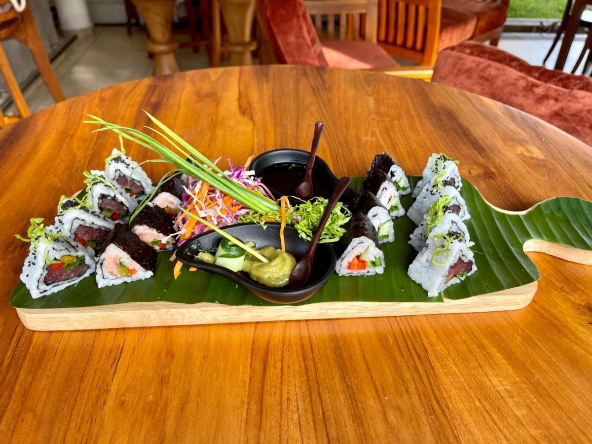 Rockside Cabanas Hotel Unawatuna Ngoại thất bức ảnh