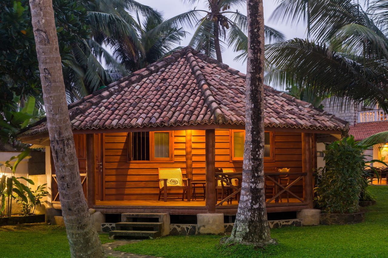 Rockside Cabanas Hotel Unawatuna Ngoại thất bức ảnh